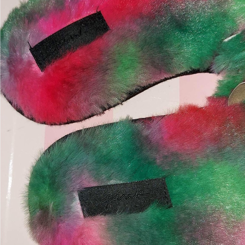 PINK VS Faux Fur Slipper size Small NIP - Picture 9 of 11